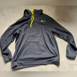Nike Therma-fit men’s hoodie size L